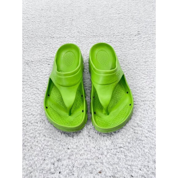 Women's Birkenstock Lime Green Flip Flop Thong Sandals Size 38 - Picture 1 of 9